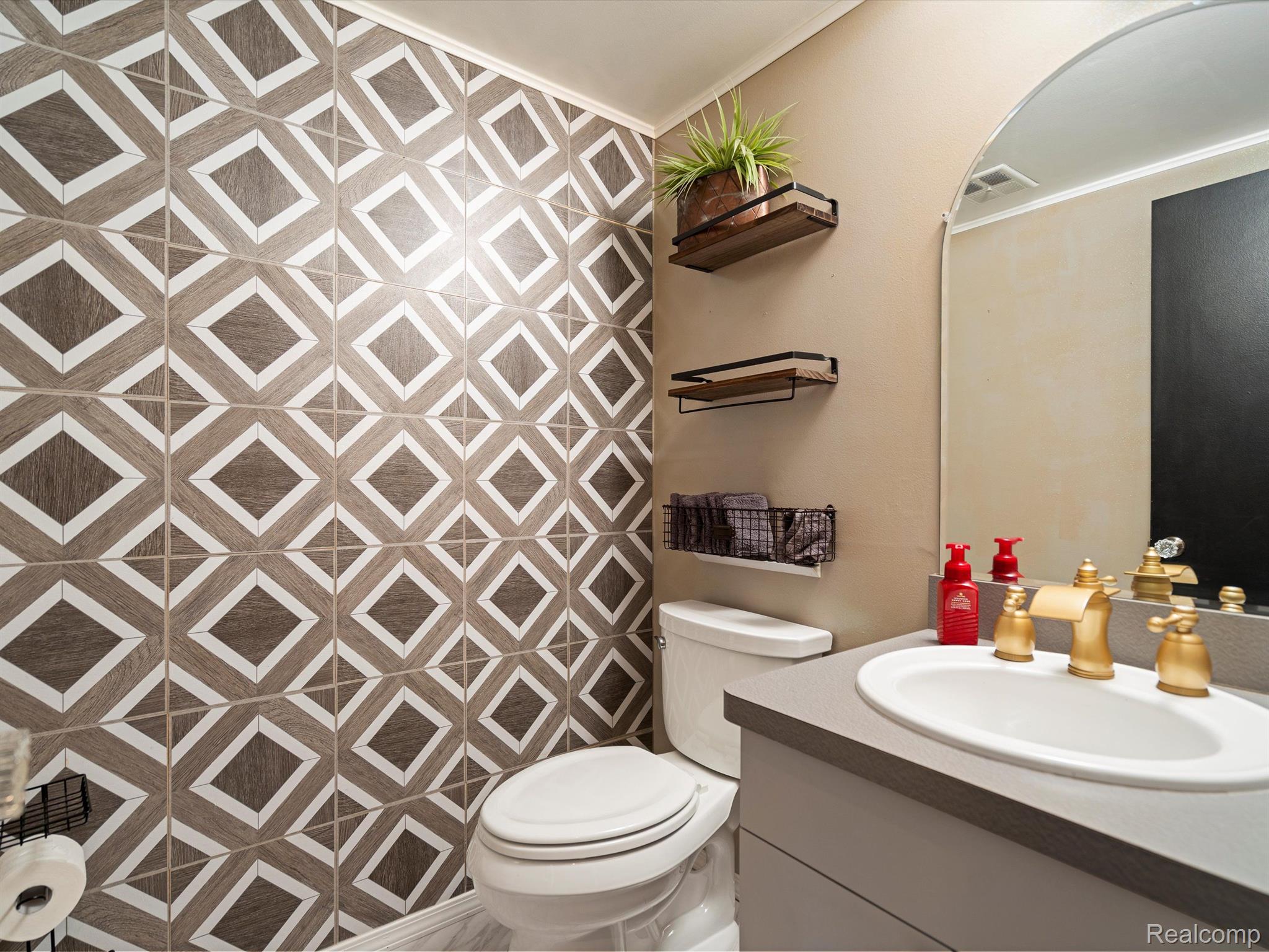 5132 Patrick Road West Bloomfield, MI 48322 - Photo 12 of 41 Gallery Image 12