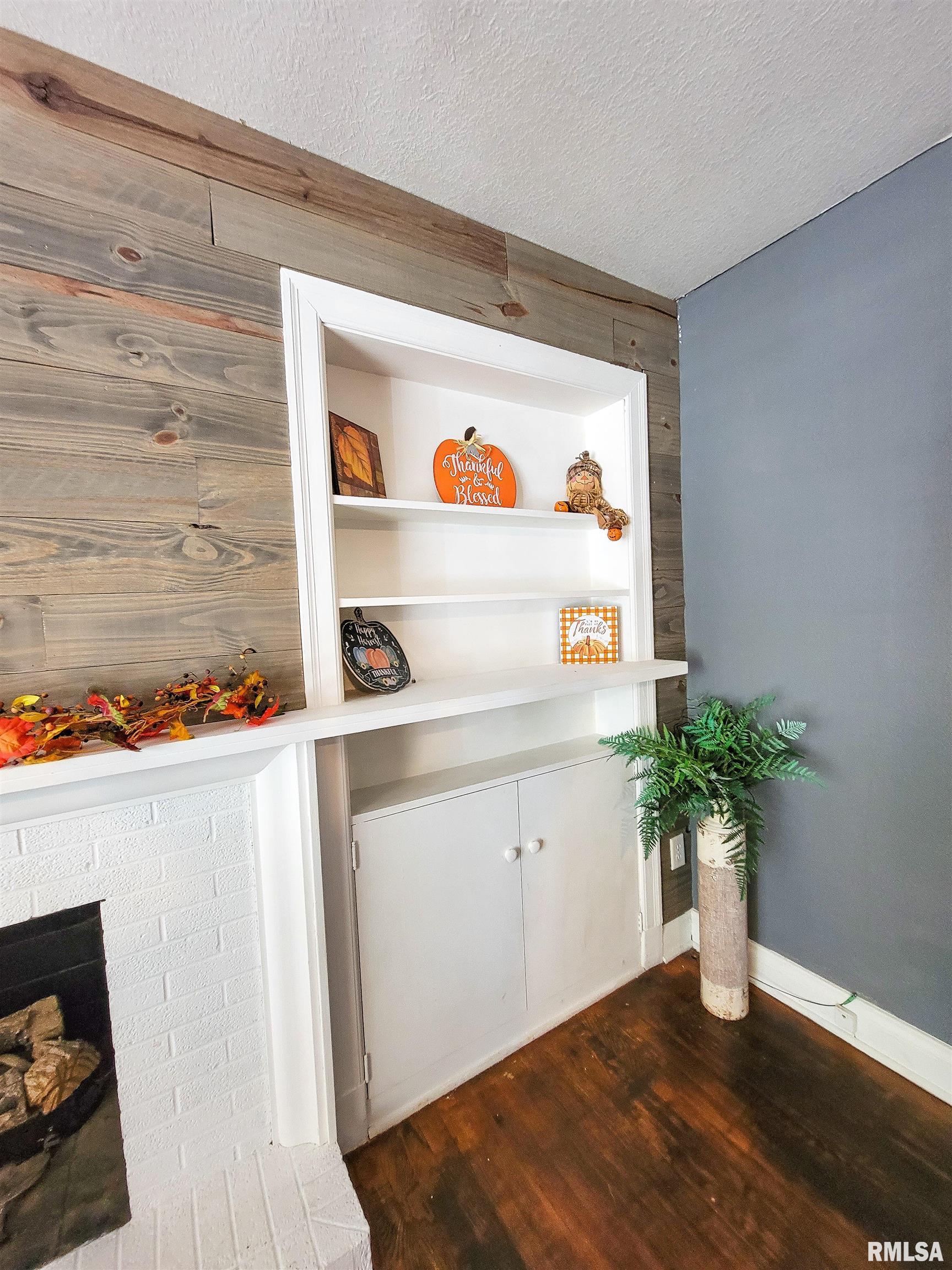 327 East 7th Street Flora, IL 62839 - Photo 12 of 72 Gallery Image 12