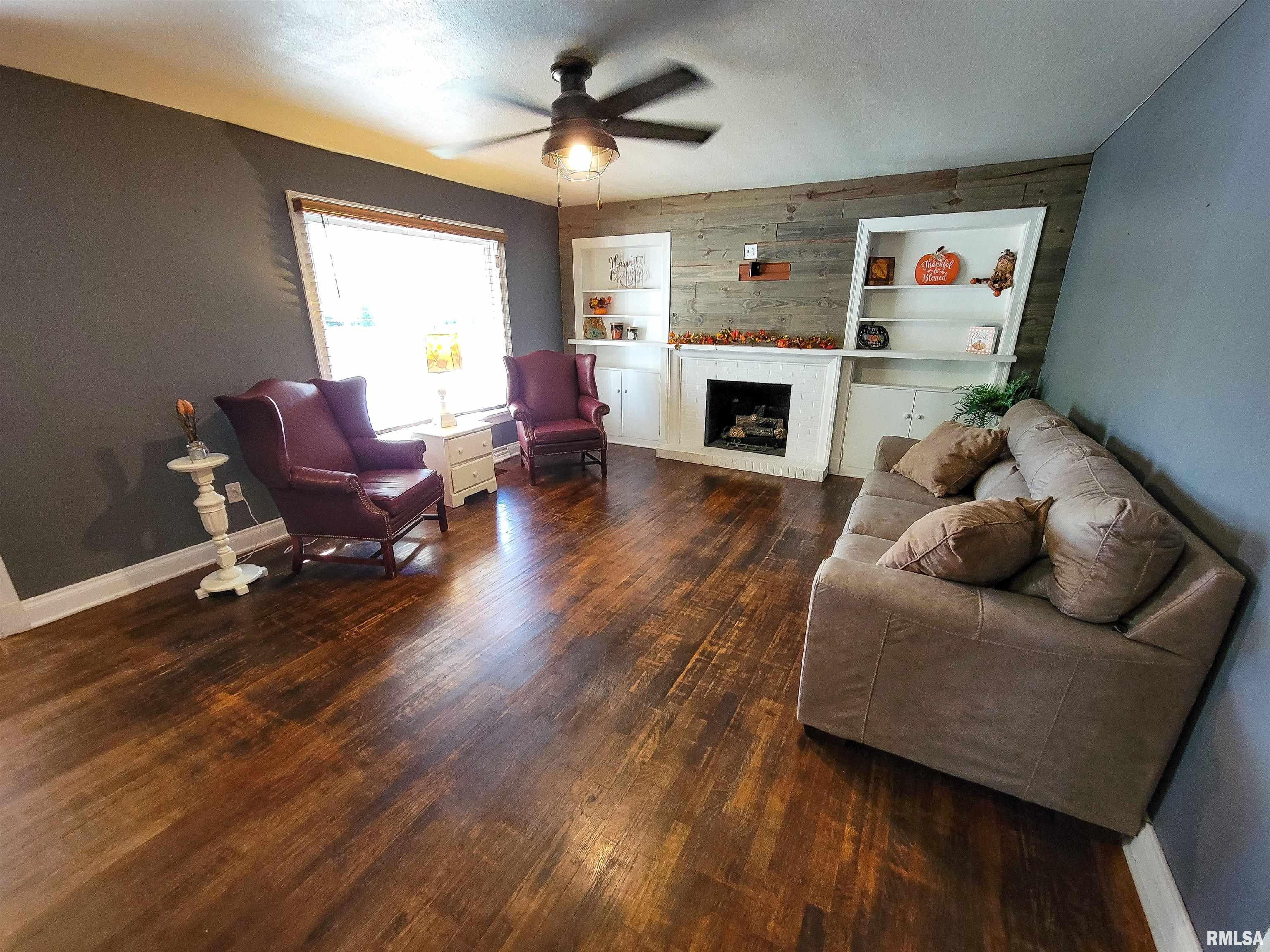 327 East 7th Street Flora, IL 62839 - Photo 14 of 72 Gallery Image 14