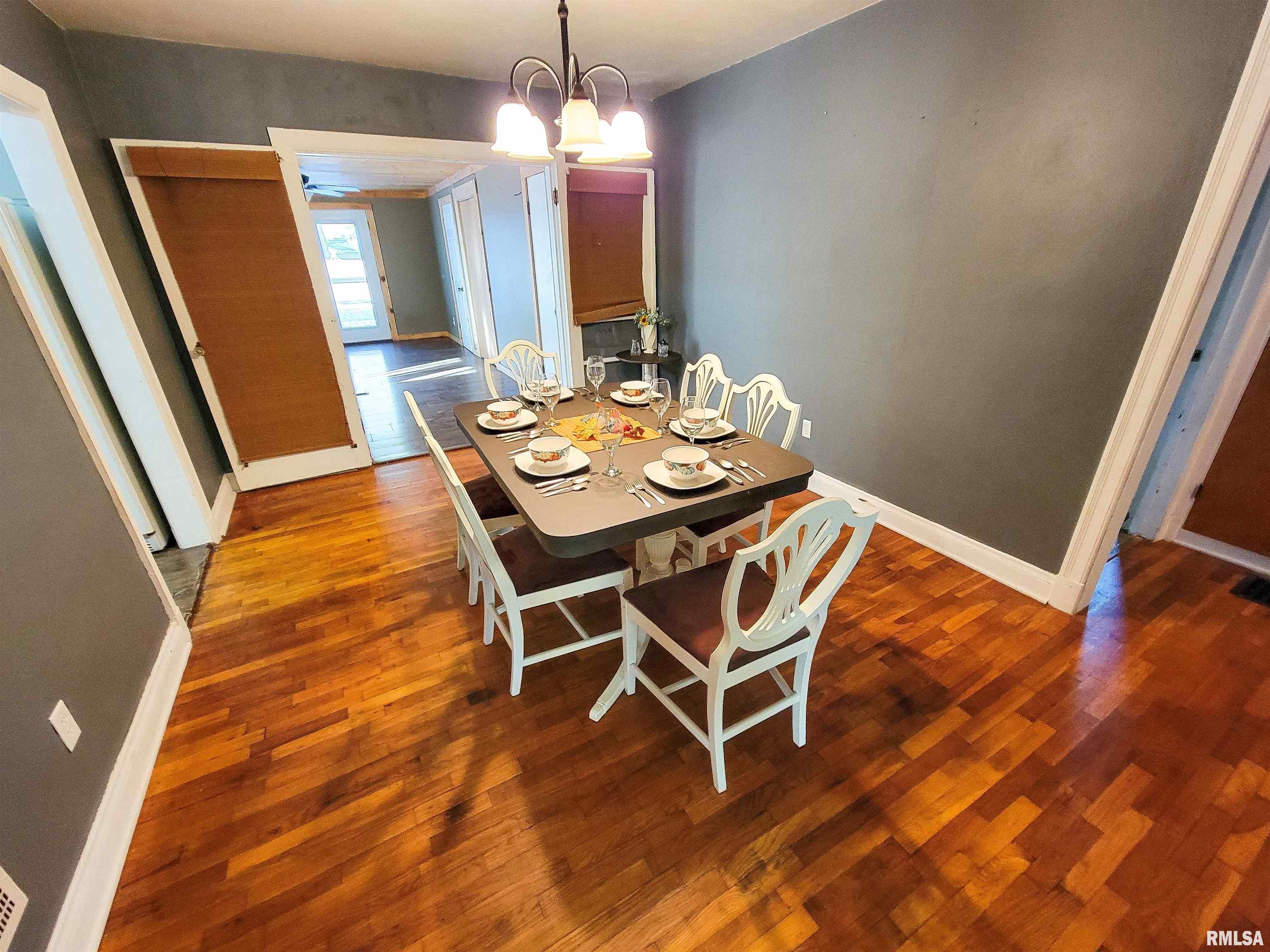 327 East 7th Street Flora, IL 62839 - Photo 16 of 72 Gallery Image 16