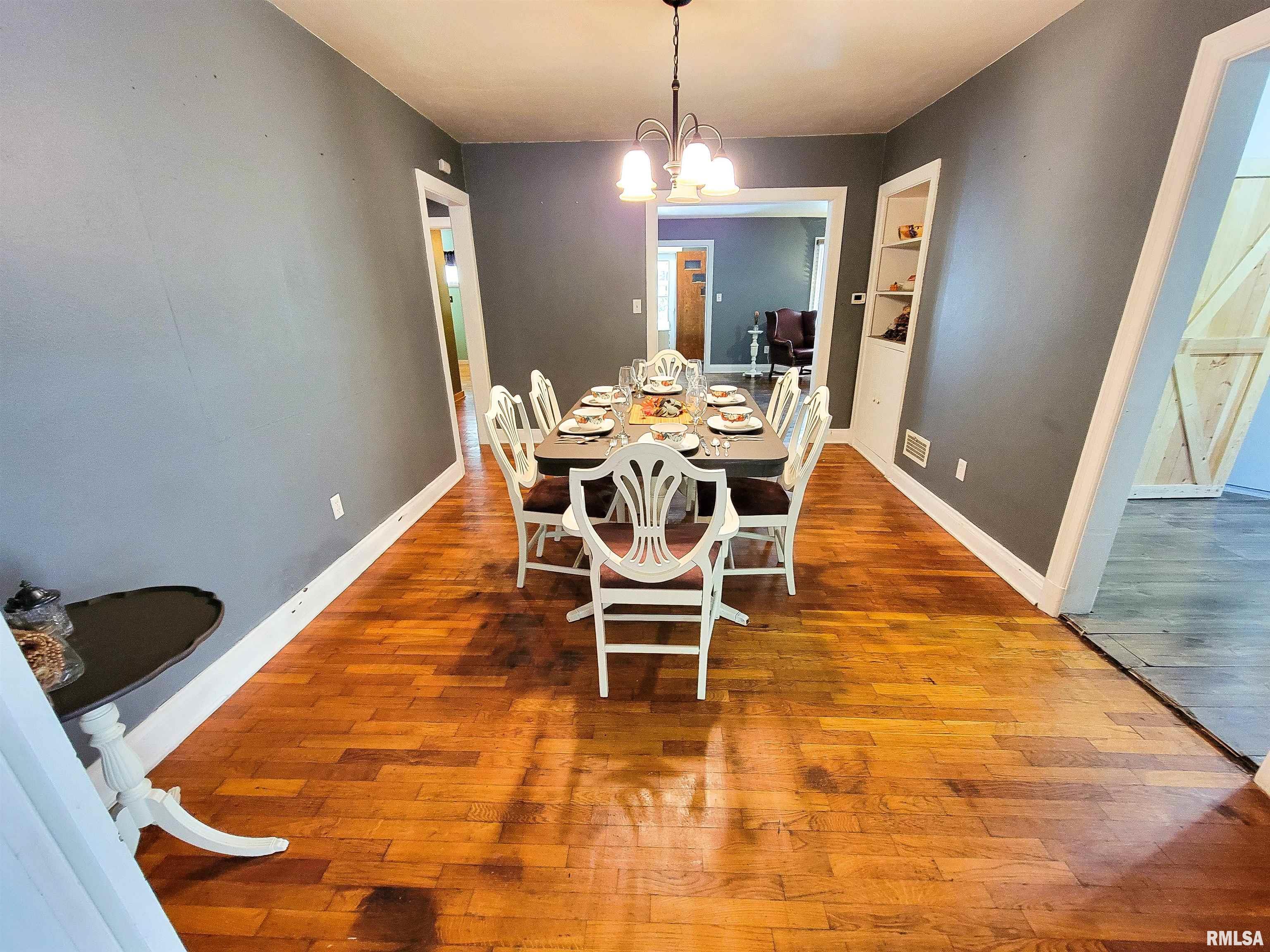 327 East 7th Street Flora, IL 62839 - Photo 18 of 72 Gallery Image 18