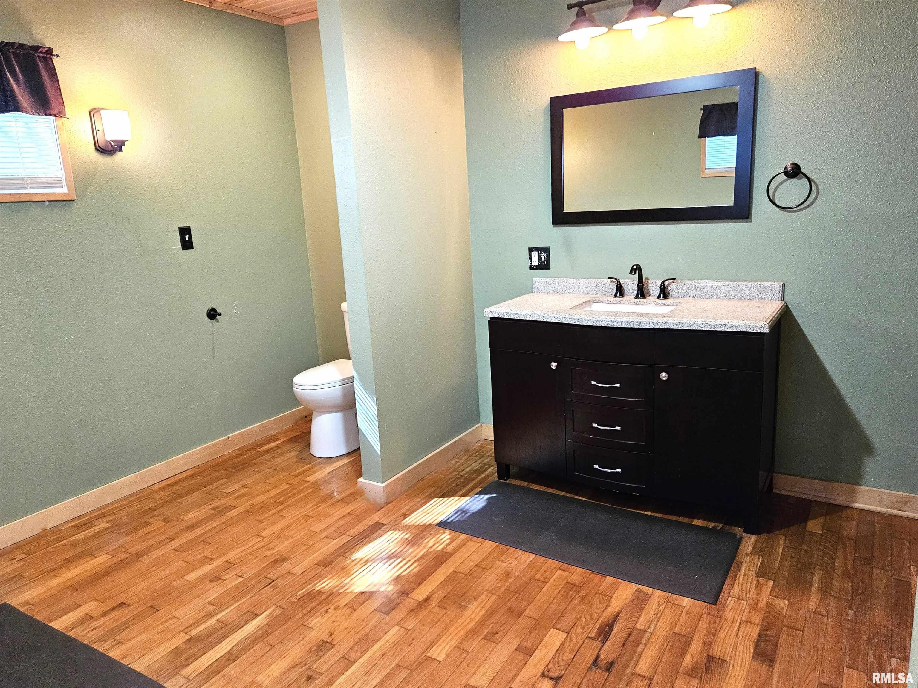 327 East 7th Street Flora, IL 62839 - Photo 31 of 72 Gallery Image 31