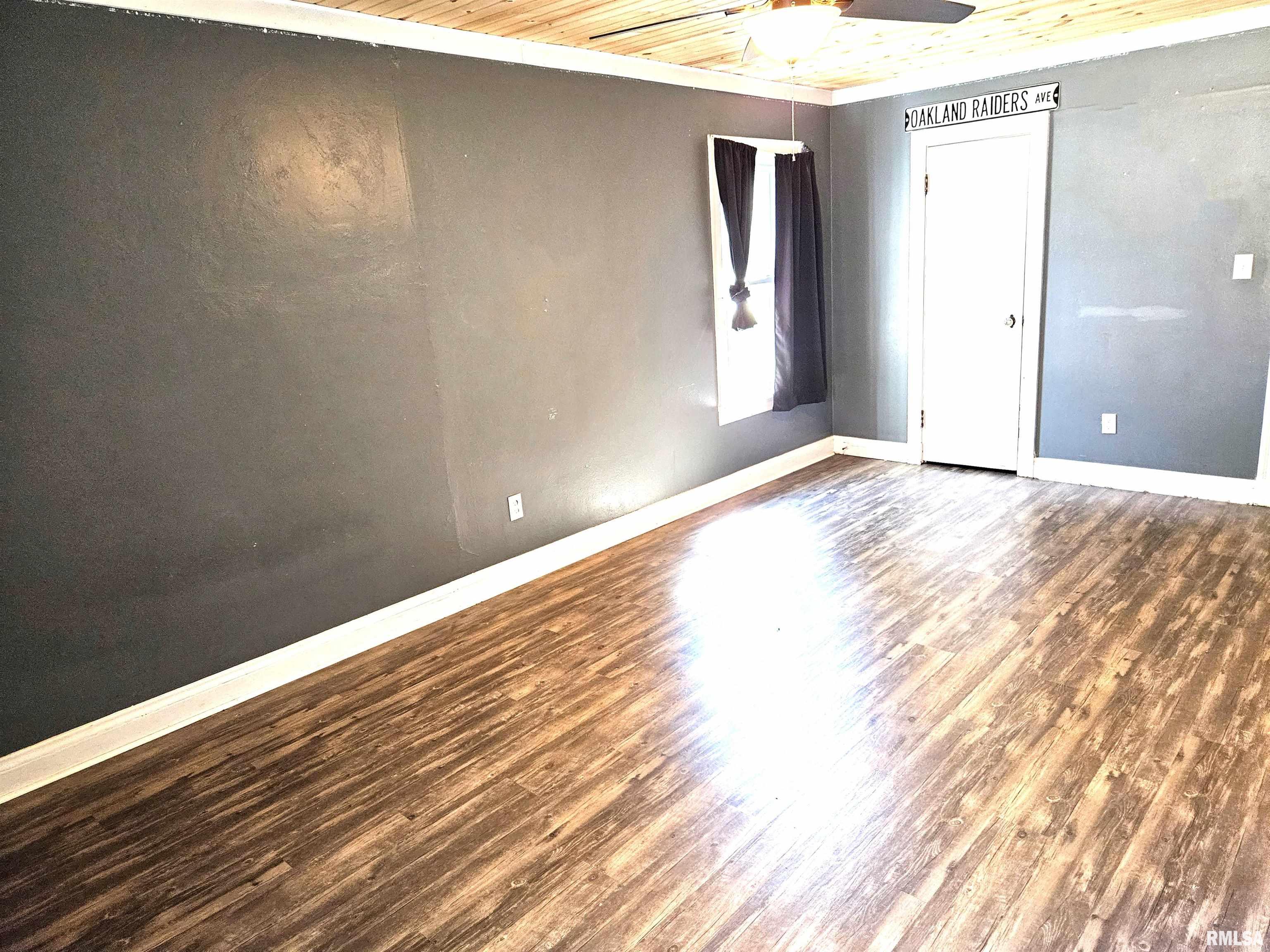 327 East 7th Street Flora, IL 62839 - Photo 40 of 72 Gallery Image 40