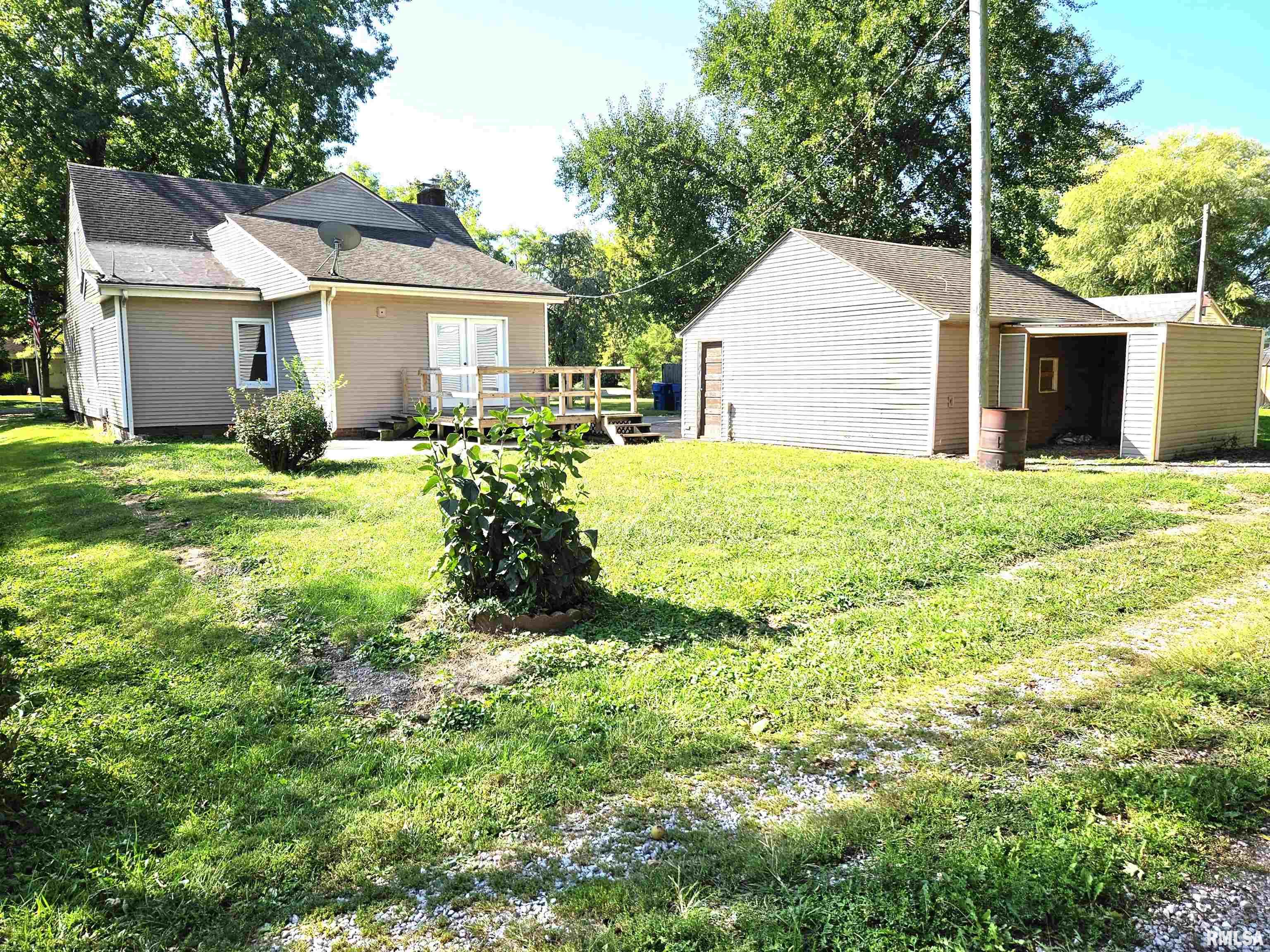 327 East 7th Street Flora, IL 62839 - Photo 67 of 72 Gallery Image 67
