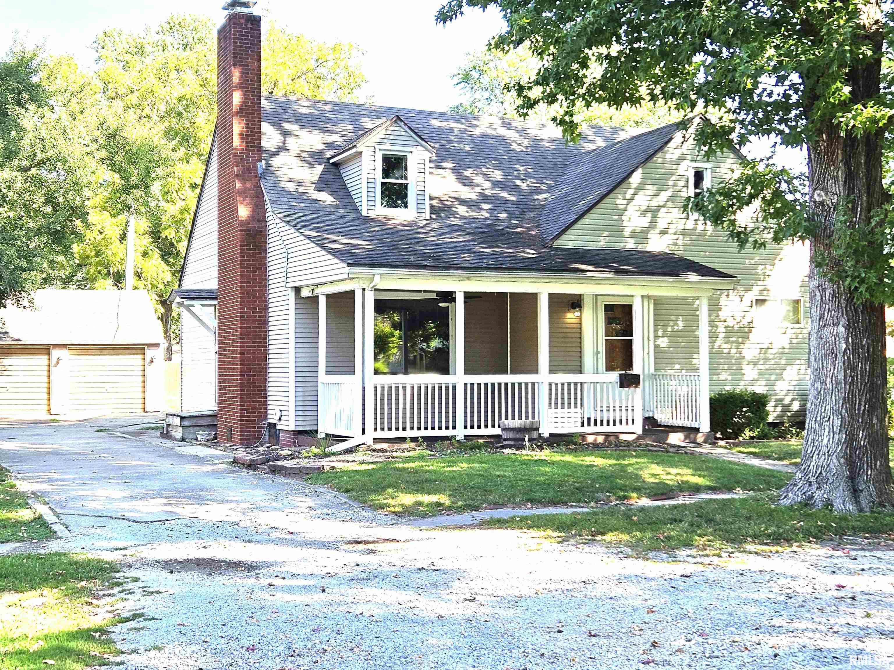 327 East 7th Street Flora, IL 62839 - Photo 7 of 72 Gallery Image 7