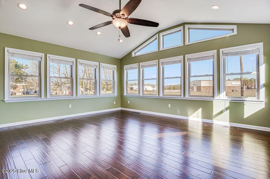 1805 Kellum Loop Road Jacksonville, NC 28546 - Photo 11 of 46 Sun Room/Flex Space