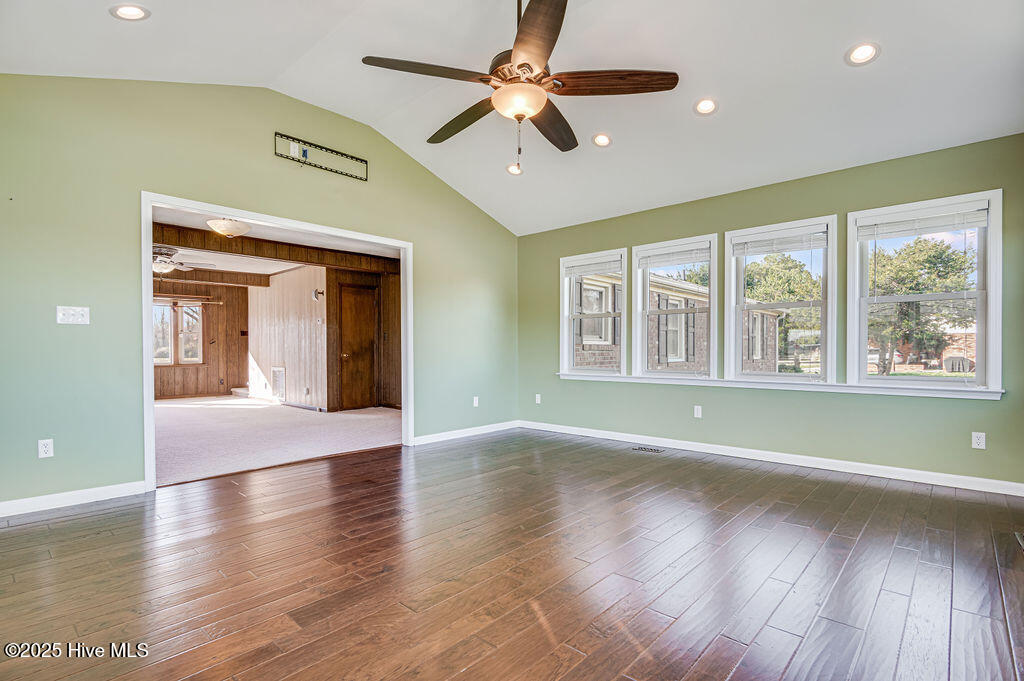 1805 Kellum Loop Road Jacksonville, NC 28546 - Photo 12 of 46 Sun Room/Flex Space