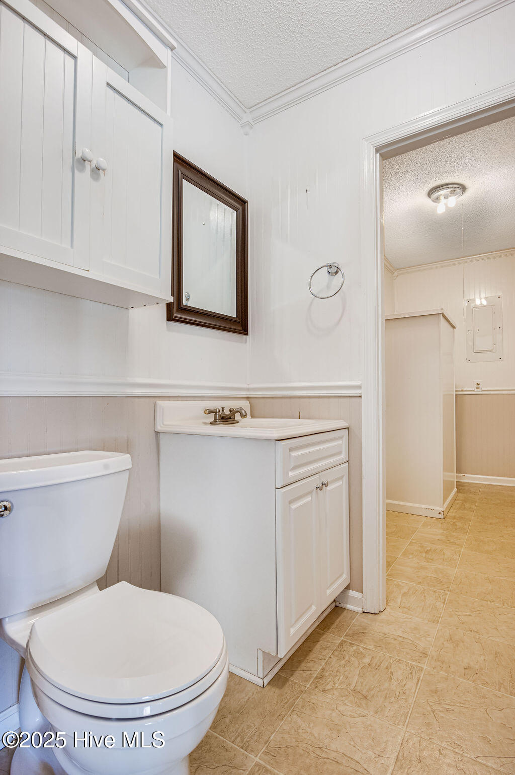 1805 Kellum Loop Road Jacksonville, NC 28546 - Photo 17 of 46 Half Bath