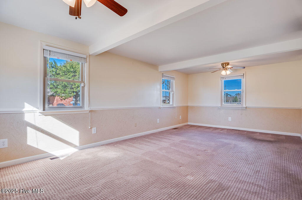 1805 Kellum Loop Road Jacksonville, NC 28546 - Photo 20 of 46 Downstairs Primary