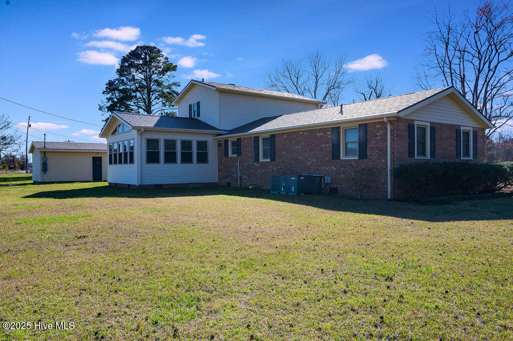 1805 Kellum Loop Road Jacksonville, NC 28546 - Photo 40 of 46 Back View