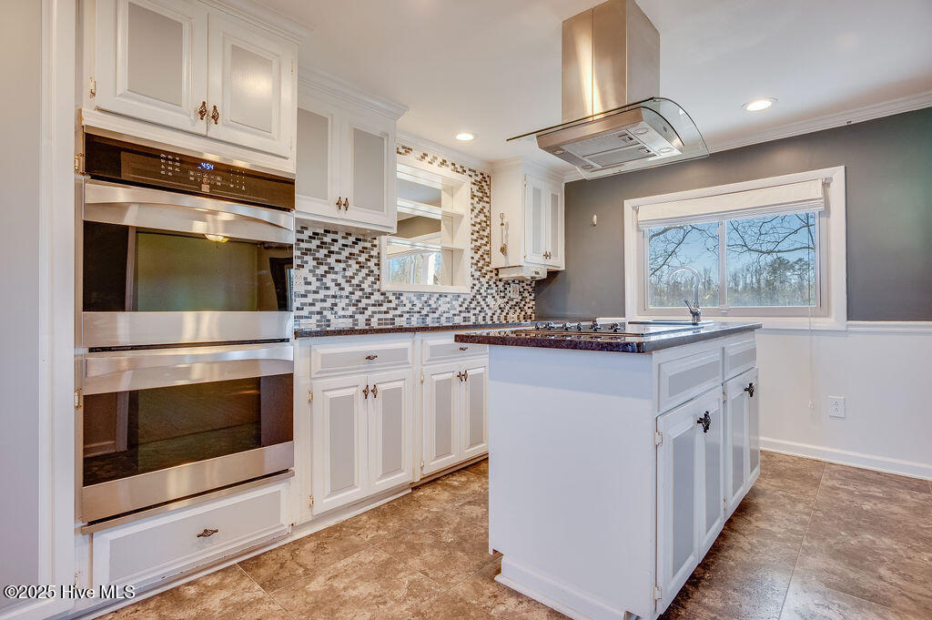 1805 Kellum Loop Road Jacksonville, NC 28546 - Photo 6 of 46 Kitchen