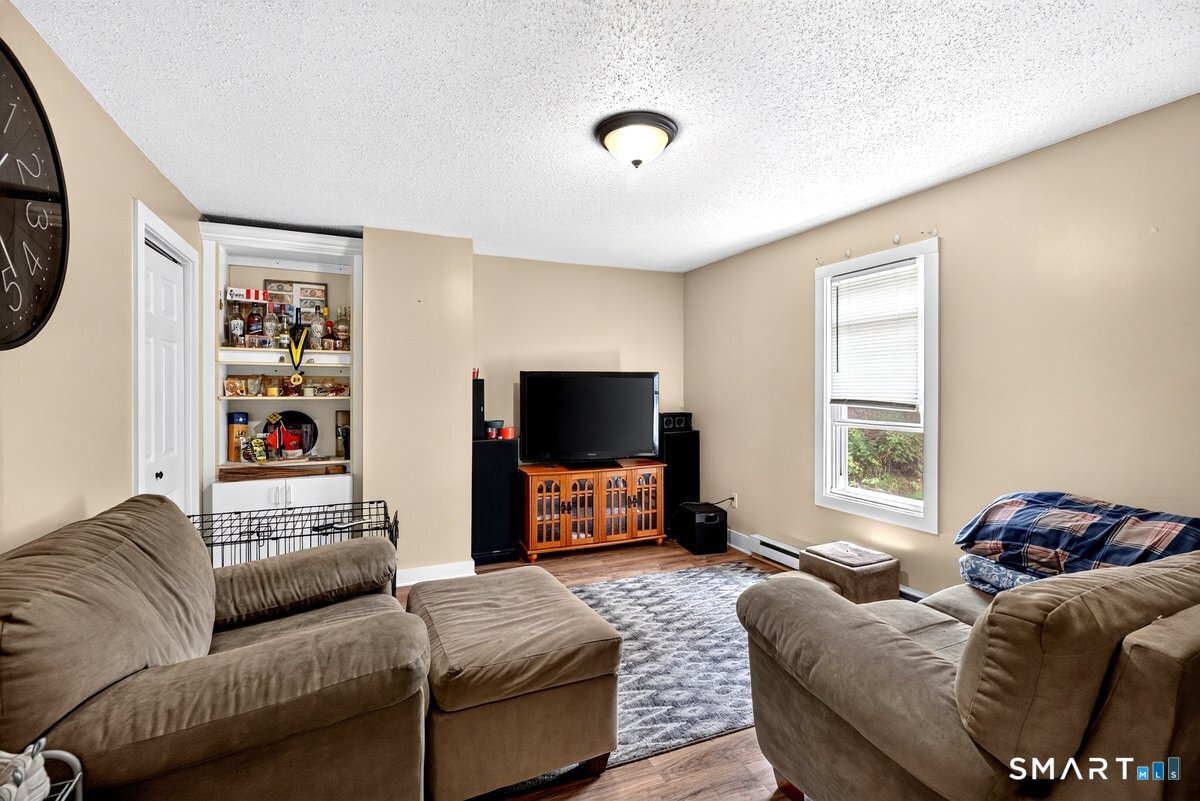 88 Church Street Enfield, CT 06082 - Photo 5 of 40