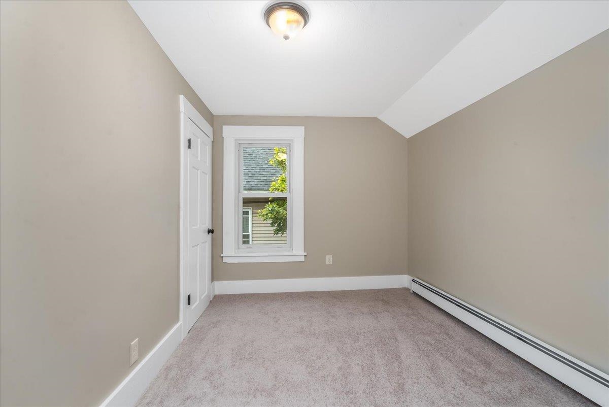 75 School Street Franklin, NH 03235 - Photo 28 of 54