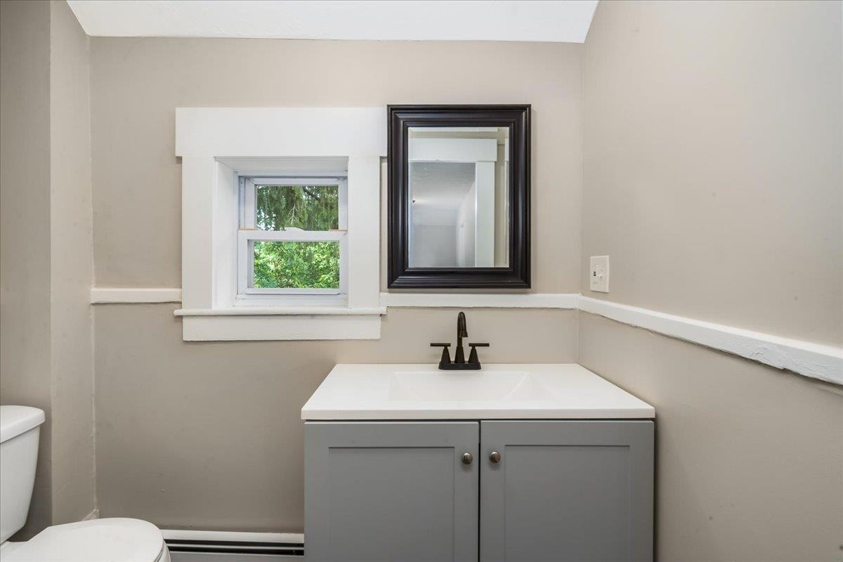 75 School Street Franklin, NH 03235 - Photo 31 of 54