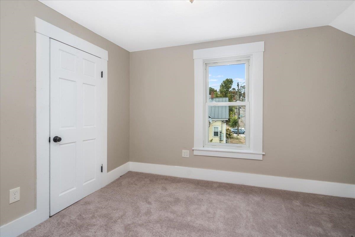 75 School Street Franklin, NH 03235 - Photo 34 of 54