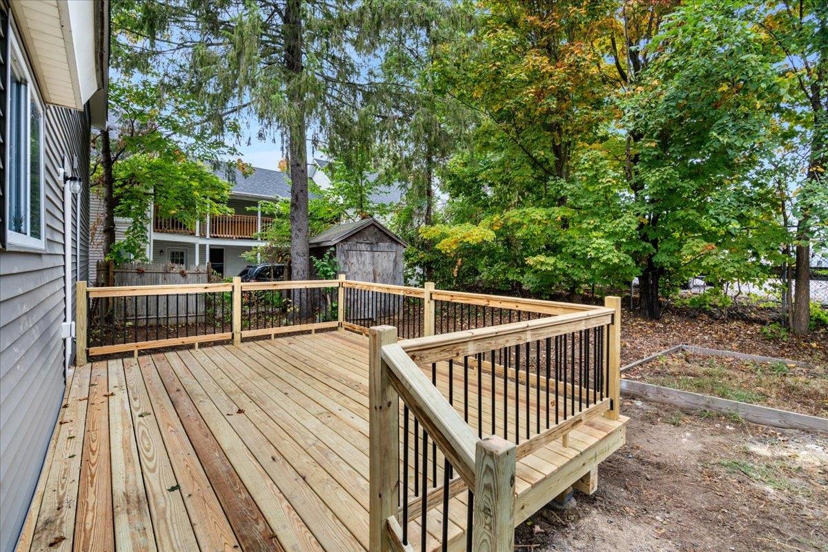 75 School Street Franklin, NH 03235 - Photo 42 of 54