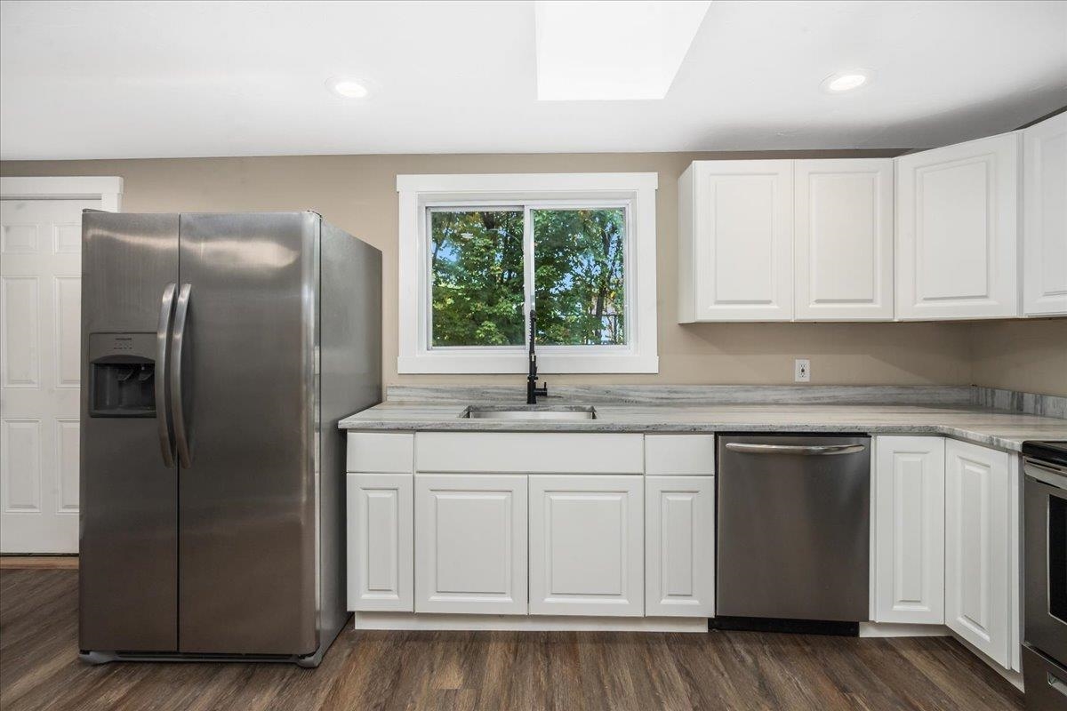 75 School Street Franklin, NH 03235 - Photo 9 of 54