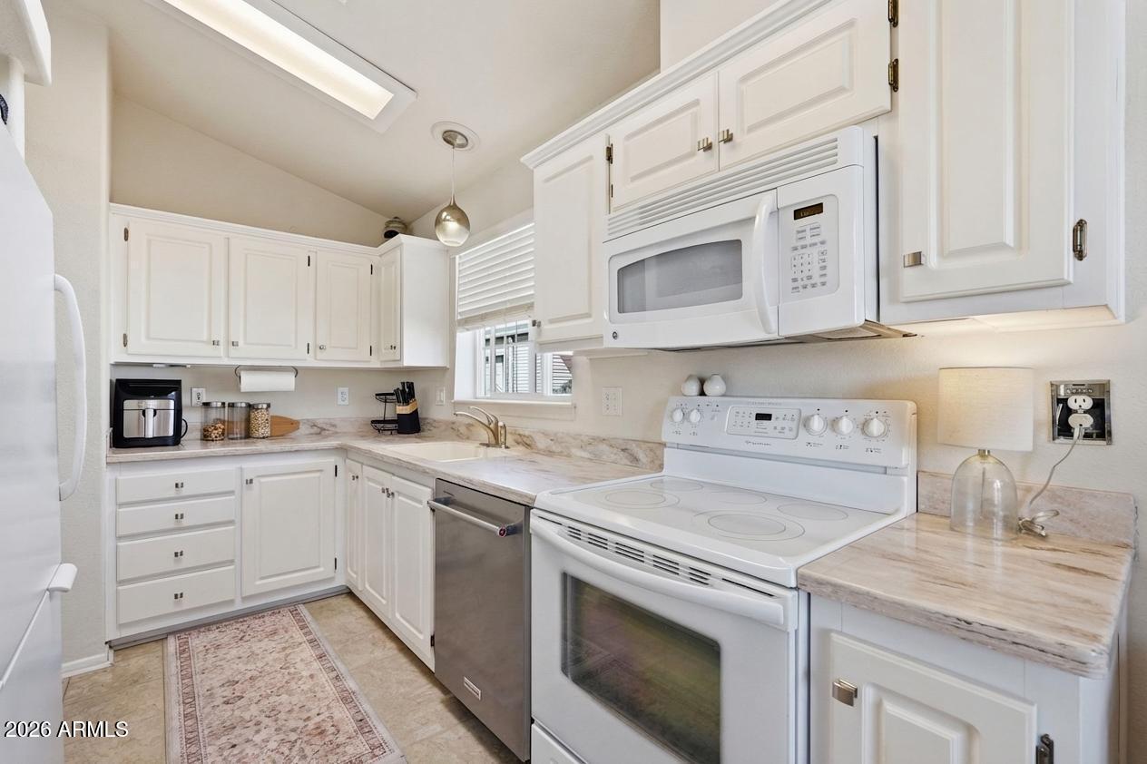 8865 East Baseline Road, Unit 443 Mesa, AZ 85209 - Photo 13 of 49 Kitchen