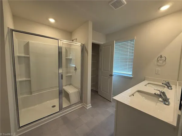 $2,295 | 1475 Amberview Lane, Kernersville, NC 27284