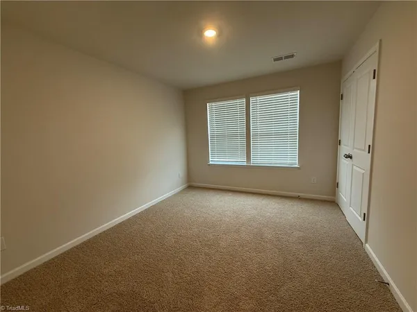 $2,295 | 1475 Amberview Lane, Kernersville, NC 27284