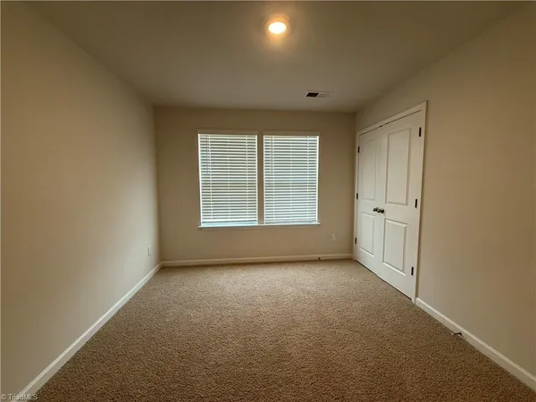 $2,295 | 1475 Amberview Lane, Kernersville, NC 27284