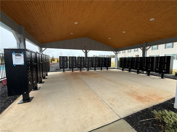 $2,295 | 1475 Amberview Lane, Kernersville, NC 27284