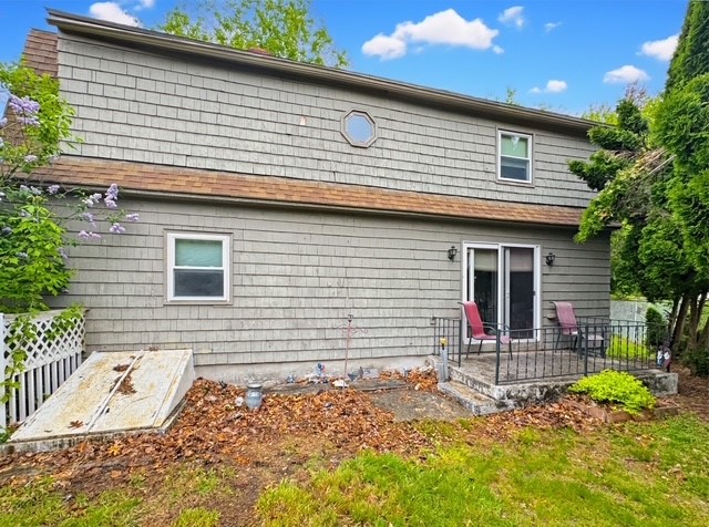 628 Robinson Street Woonsocket, RI 02895 - Photo 38 of 42