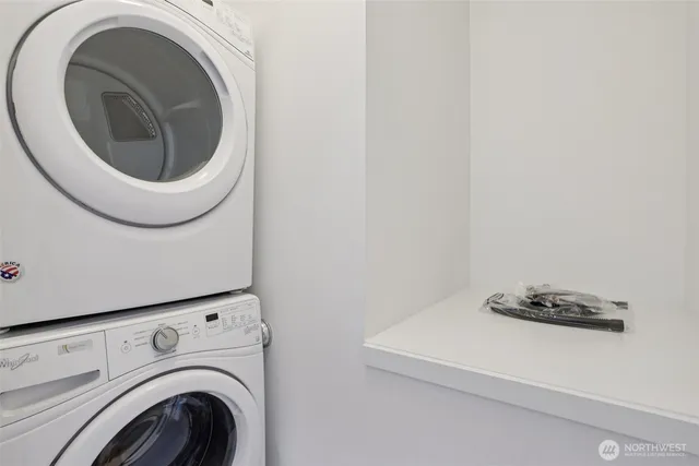 a close up view of washer and dryer
