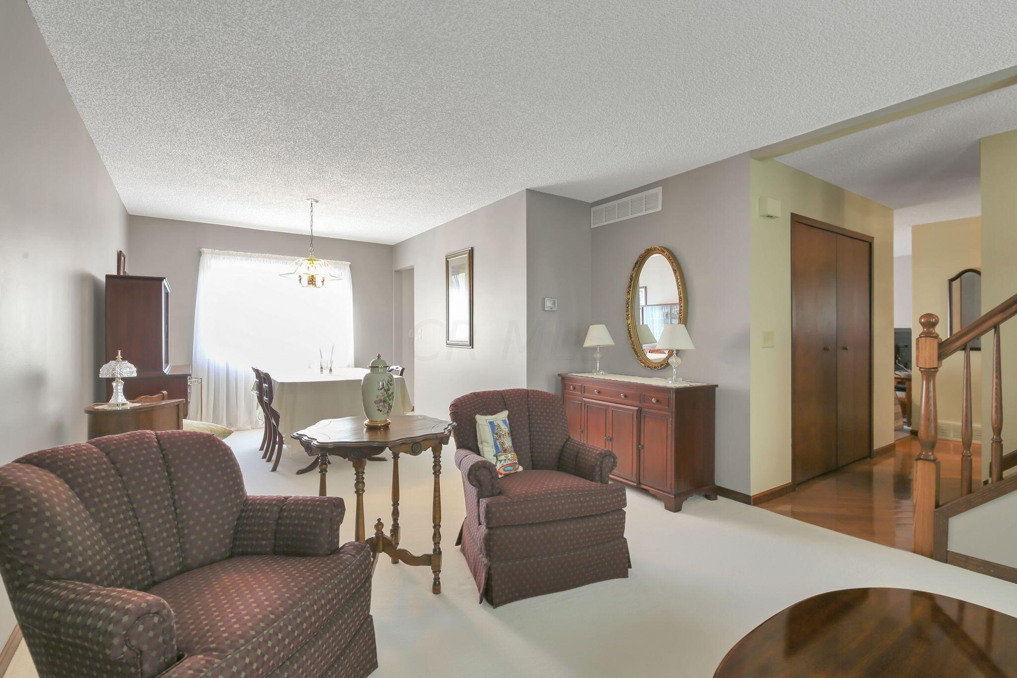 6222 Roxburgh Court, Unit 17B Columbus, OH 43213 - Photo 5 of 28 16-web-or-mls-5D9A0478