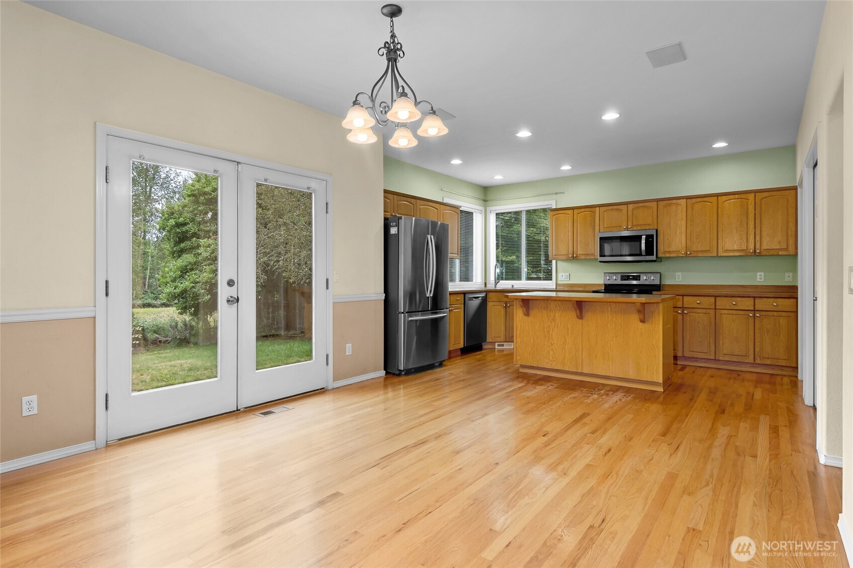 21017 Springhaven Way East Bonney Lake, WA 98391 - Photo 14 of 40