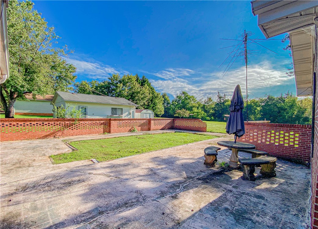 235 Crooks Road Seneca, SC 29678 - Photo 8 of 49 Gallery Image 8