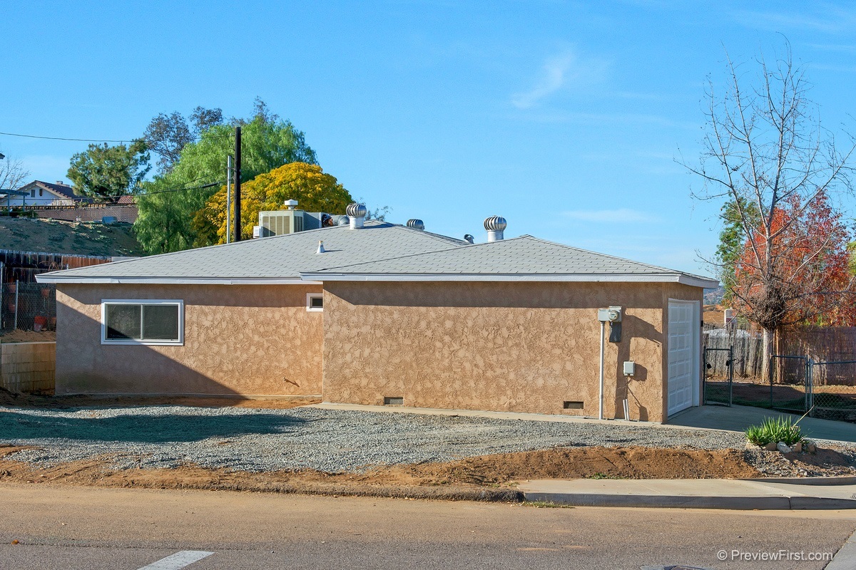 8814 Los Coches Road Lakeside, CA 92040 - Photo 16 of 25 Gallery Image 16