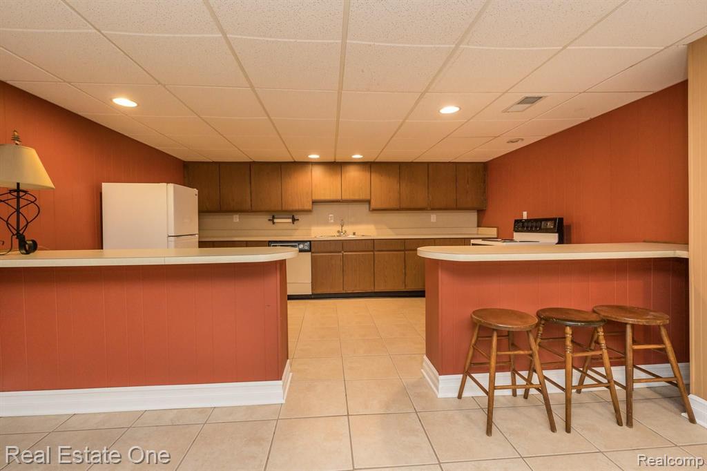 1261 Springwood Court Rochester Hills, MI 48309 - Photo 51 of 85
