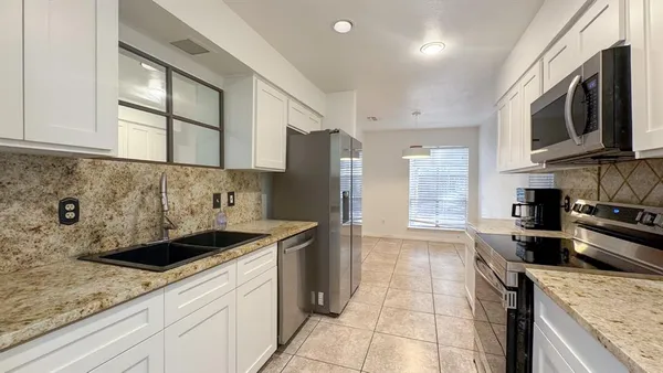 $2,900 | 10431 Pagewood Drive, Dallas, TX 75230