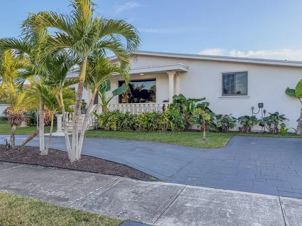 $1,175,000 | 7840 Southwest 18th Terrace, Miami, FL 33155