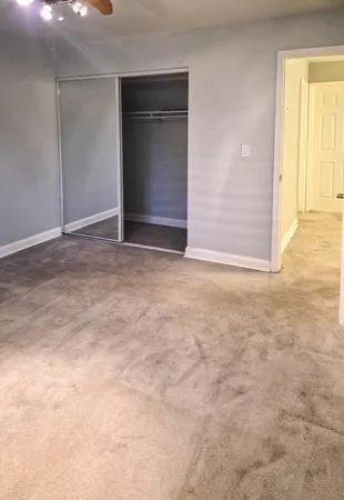 $2,800 | 824 Minnesota Circle, Carol Stream, IL 60188