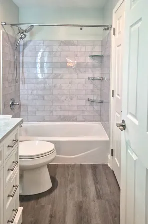 $2,800 | 824 Minnesota Circle, Carol Stream, IL 60188