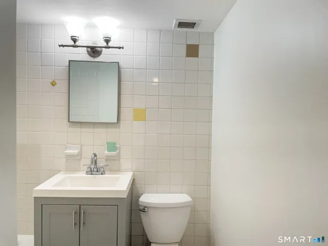 $2,600 | 87 Glenbrook Road, Unit 4G, Stamford, CT 06902