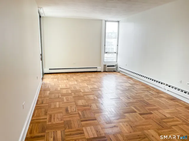 $2,600 | 87 Glenbrook Road, Unit 4G, Stamford, CT 06902