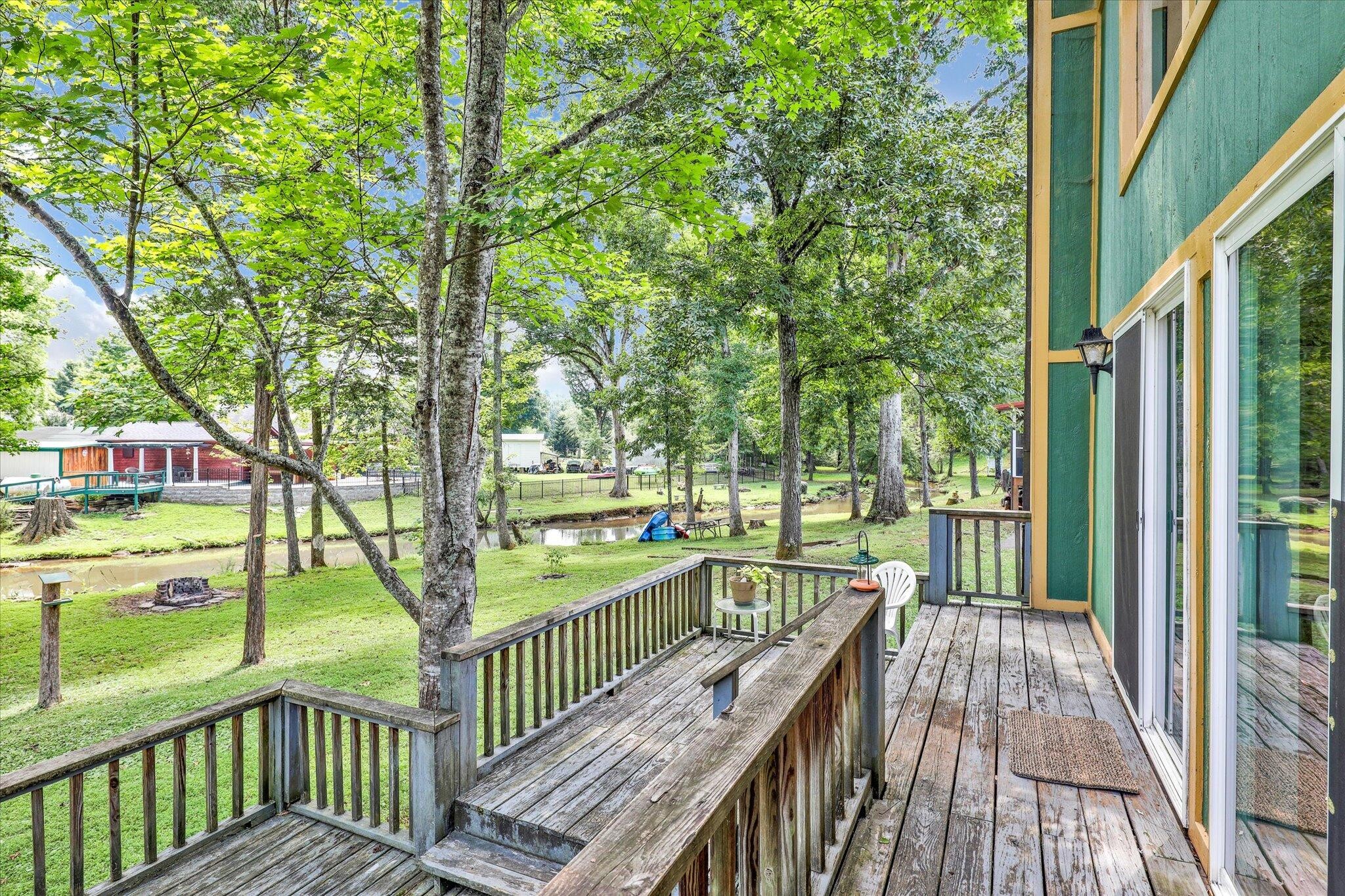 144 Disco Loop Road Friendsville, TN 37737 - Photo 4 of 35 Gallery Image 4