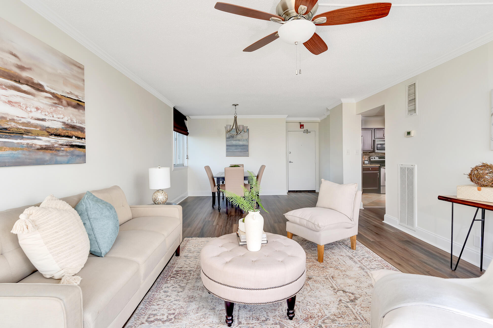 1131 Stringers Ridge Road, Unit 9C Chattanooga, TN 37405 - Photo 8 of 25 1131-Stringers-Ridge-9C-MLS-Photos-8