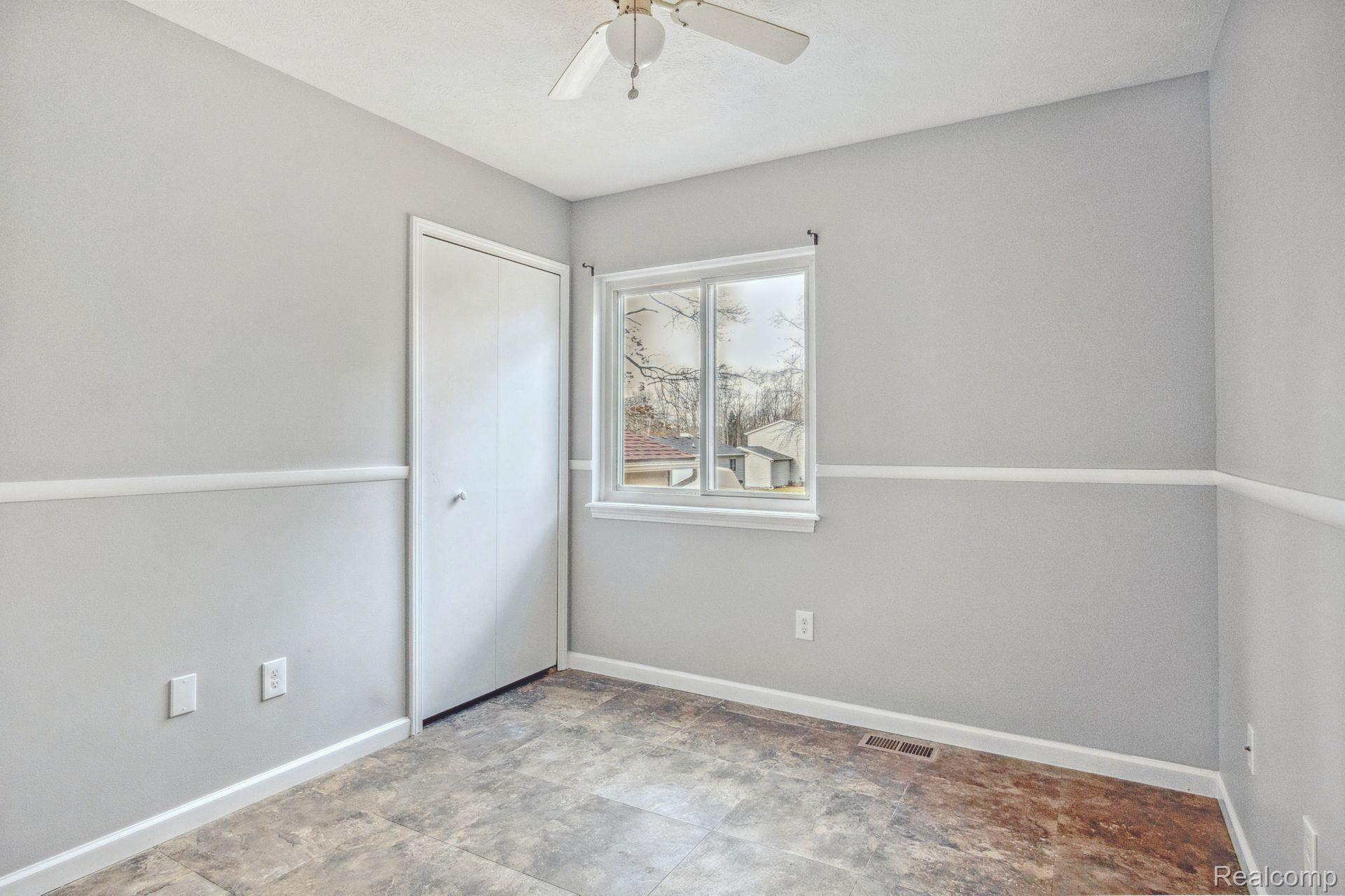 2924 Harding Street Pinckney, MI 48169 - Photo 21 of 29 Gallery Image 21