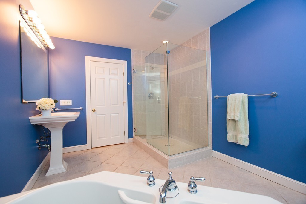 331 Conant Road Weston, MA 02493 - Photo 12 of 26