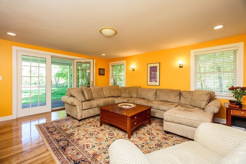 331 Conant Road Weston, MA 02493 - Photo 3 of 26