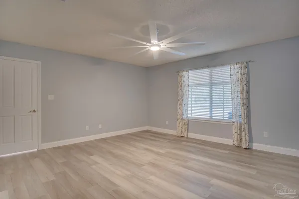$2,500 | 9880 Creet Circle, Navarre, FL 32566