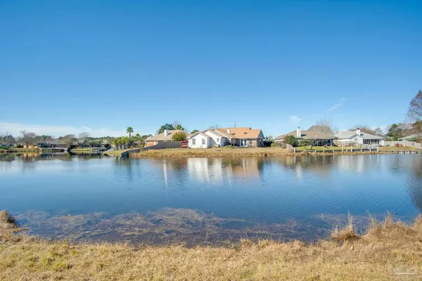 $2,500 | 9880 Creet Circle, Navarre, FL 32566