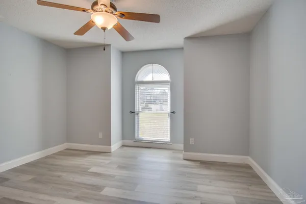 $2,500 | 9880 Creet Circle, Navarre, FL 32566