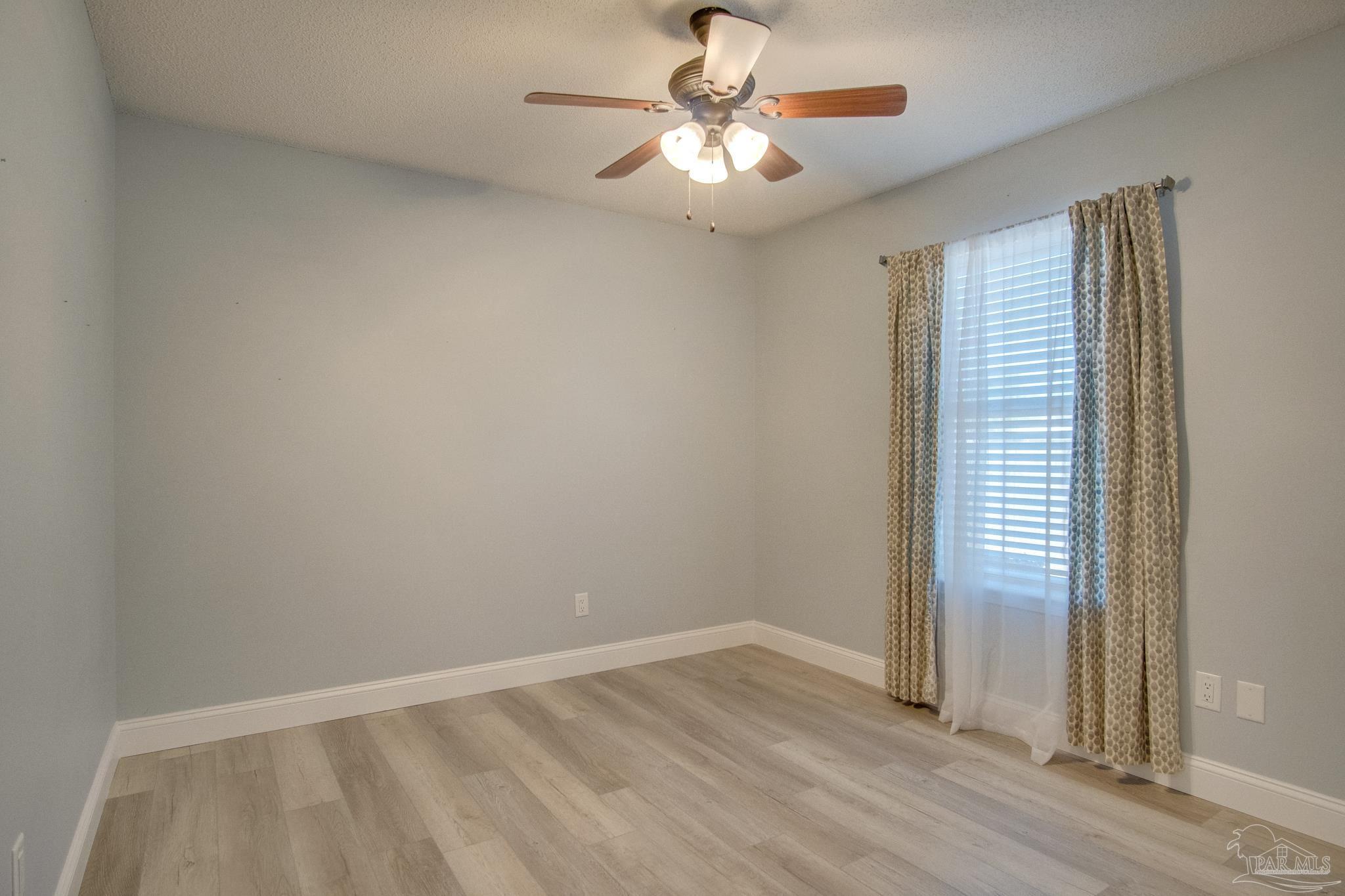 9880 Creet Circle Navarre, FL 32566 - Photo 23 of 35