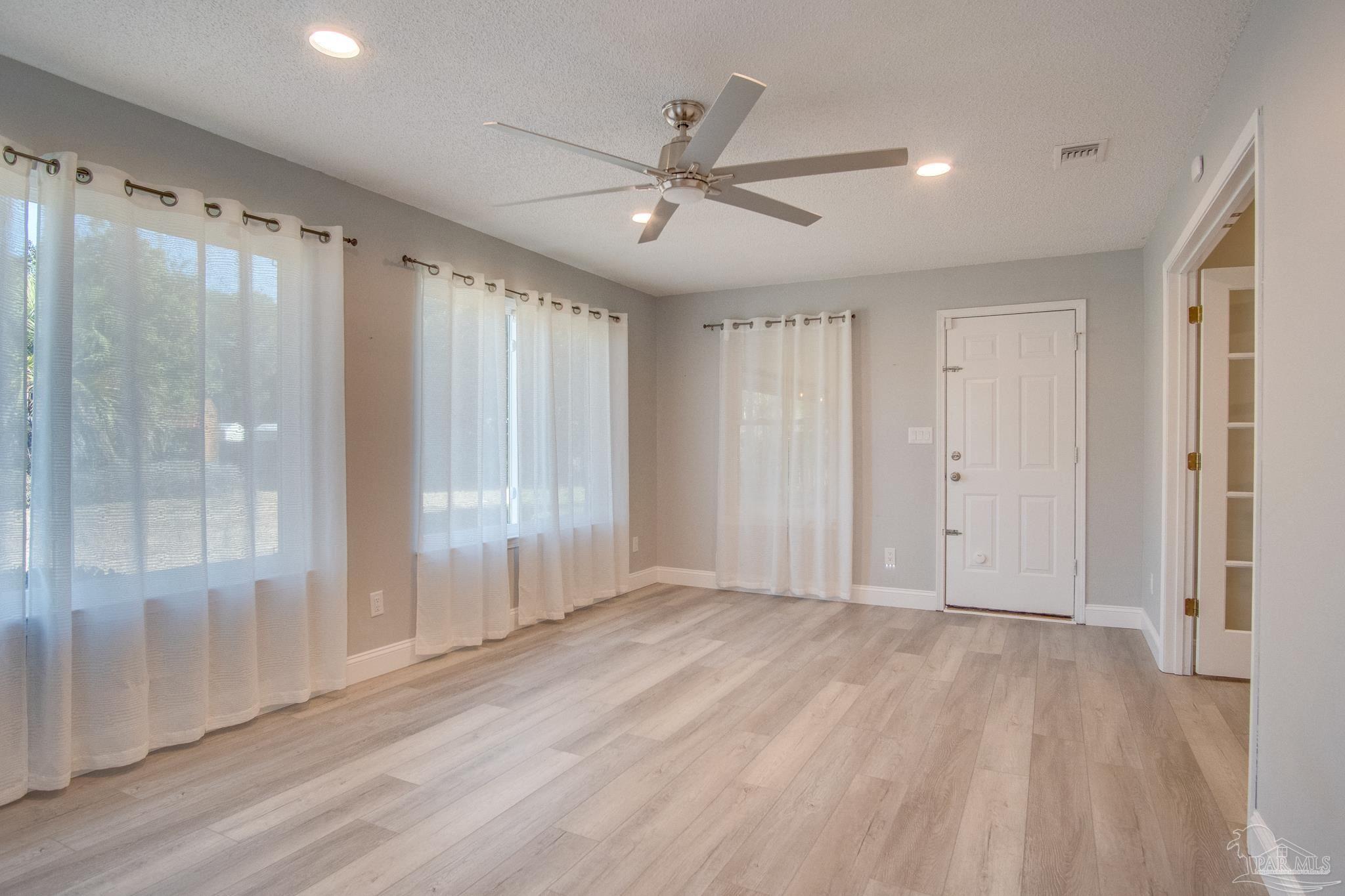 9880 Creet Circle Navarre, FL 32566 - Photo 26 of 35