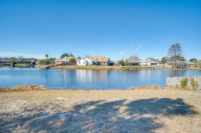 $2,550 | 9880 Creet Circle, Navarre, FL 32566
